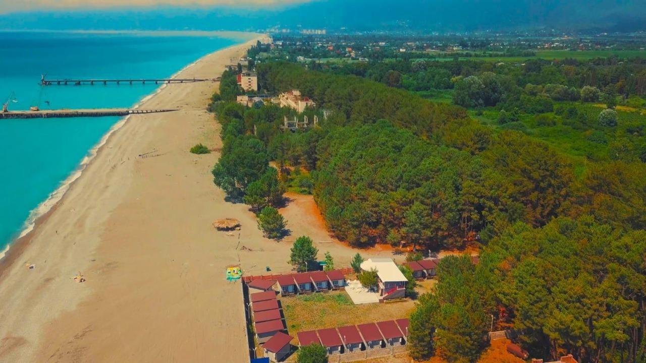 Ostrov Park-Hotel Pizunda Exterior foto
